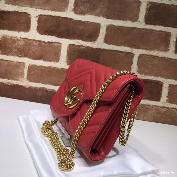 First bag ru GG GUCCI MARMONT CHAIN WALLET 0806